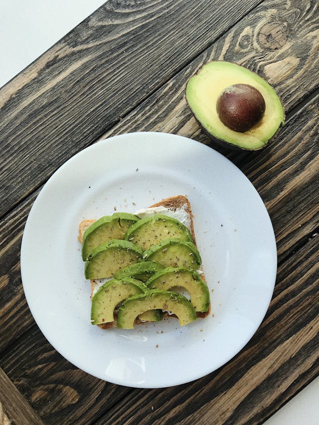 petit déjeuner équilibré en vue d'une belle journée 